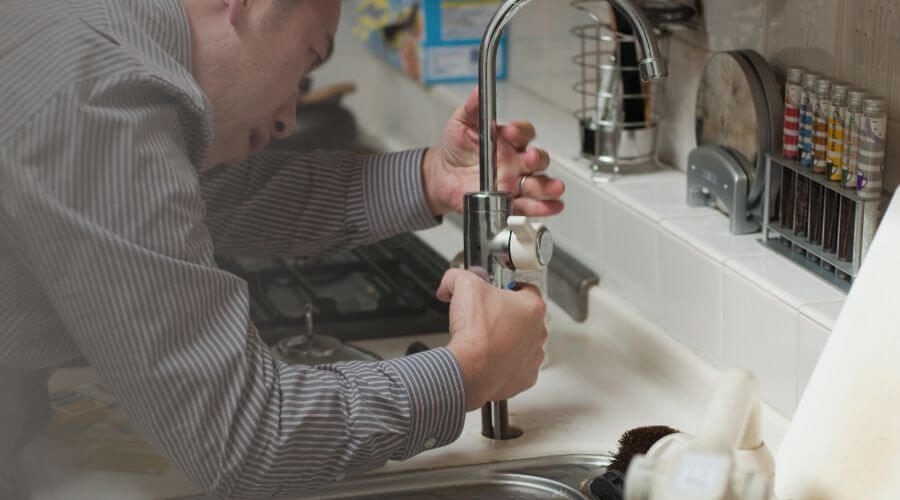 Local expert plumbing services in Laurel Hill, FL